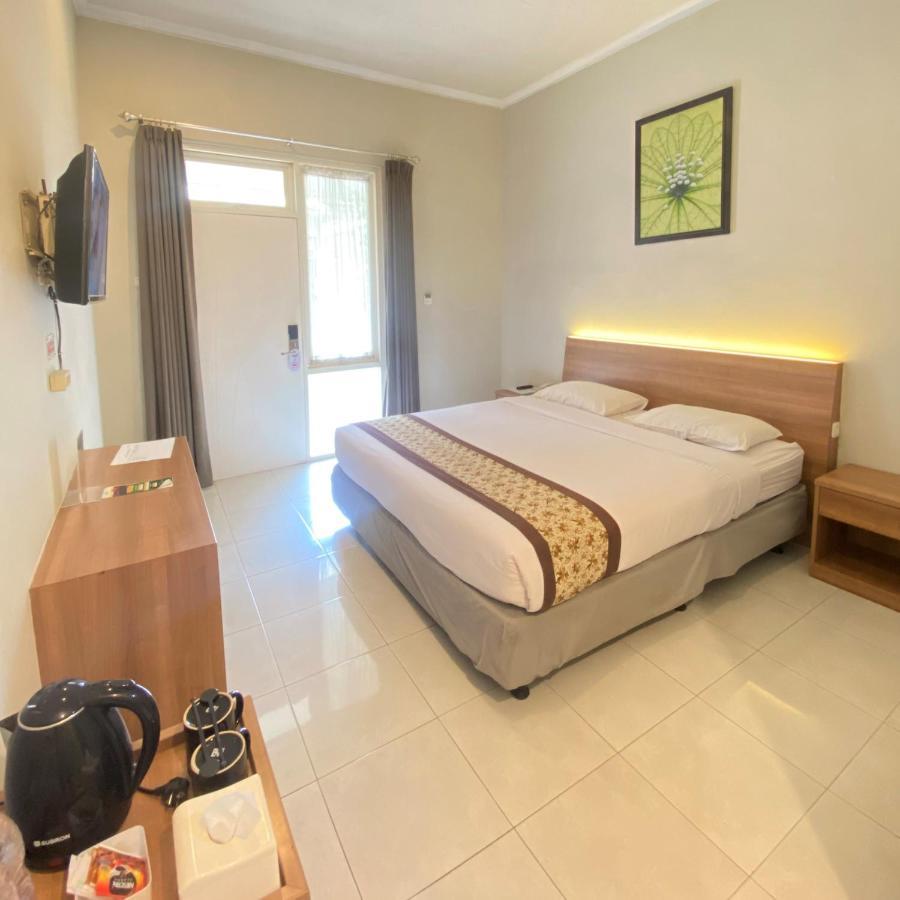 Riverstone Hotel & Cottage Batu  Exteriör bild