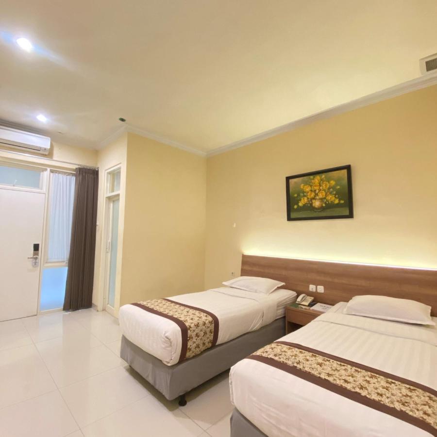 Riverstone Hotel & Cottage Batu  Exteriör bild