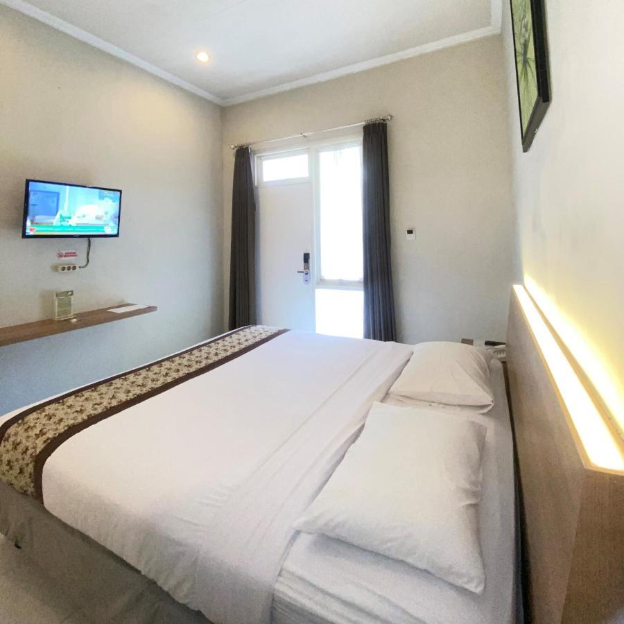 Riverstone Hotel & Cottage Batu  Exteriör bild