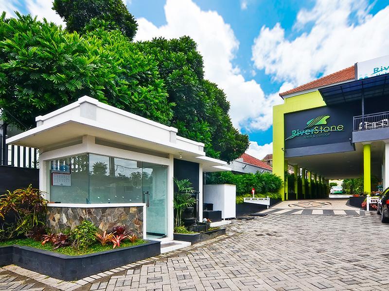 Riverstone Hotel & Cottage Batu  Exteriör bild