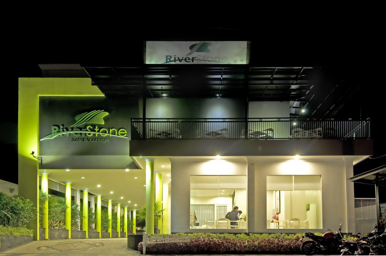 Riverstone Hotel & Cottage Batu  Exteriör bild